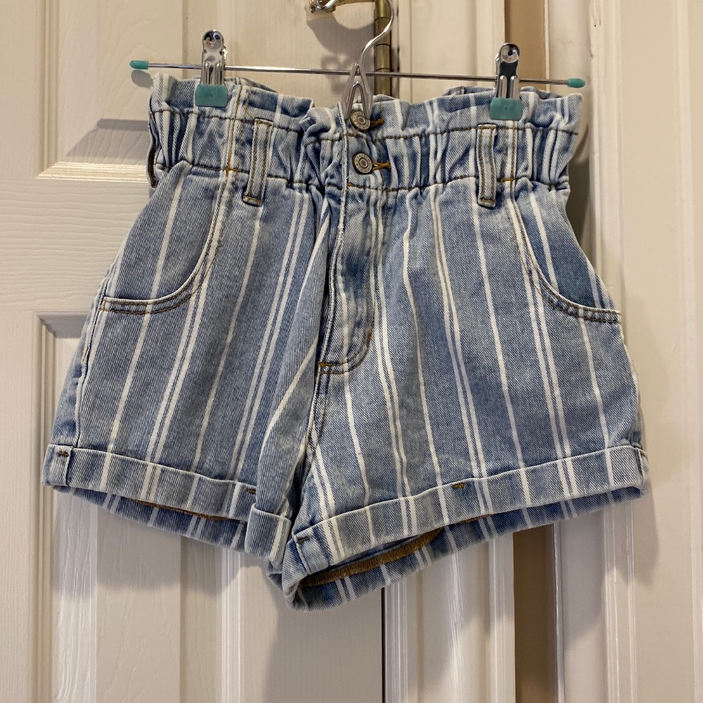 PacSun Paper-bag Mom denim shorts